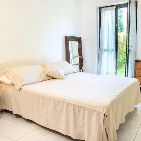 Casa Nonna - Private House With Garden By The Lesa